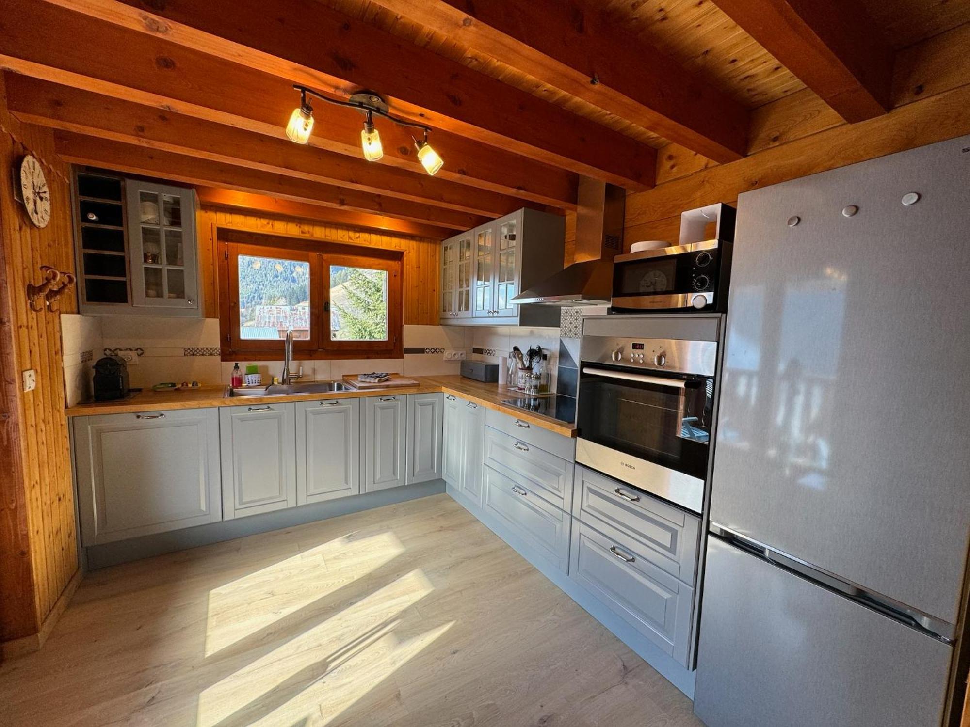 Charming, Cosy Chalet Nestled In A Breathtaking Surrounding With Spectacular, Stunning Mountain Views ลาชาเปล-ดาบงด็องซ์ ภายนอก รูปภาพ